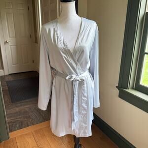 Plum Pretty Sugar Satin Robe SZ M/L Ice Blue Bridal Sexy Wrap Bathrobe Lounge
